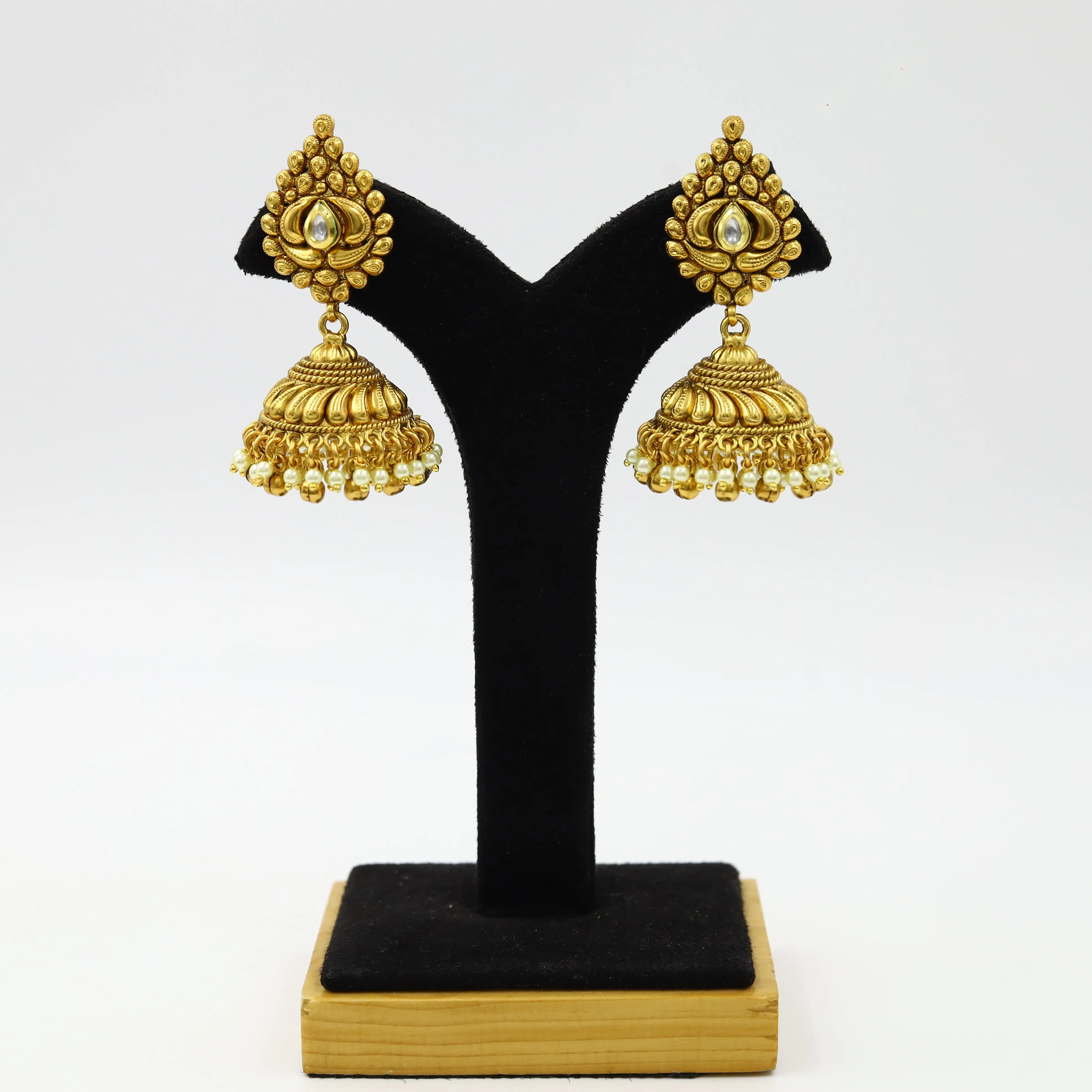 Antique Gold Plated Round Neck Necklace Set 10017-28