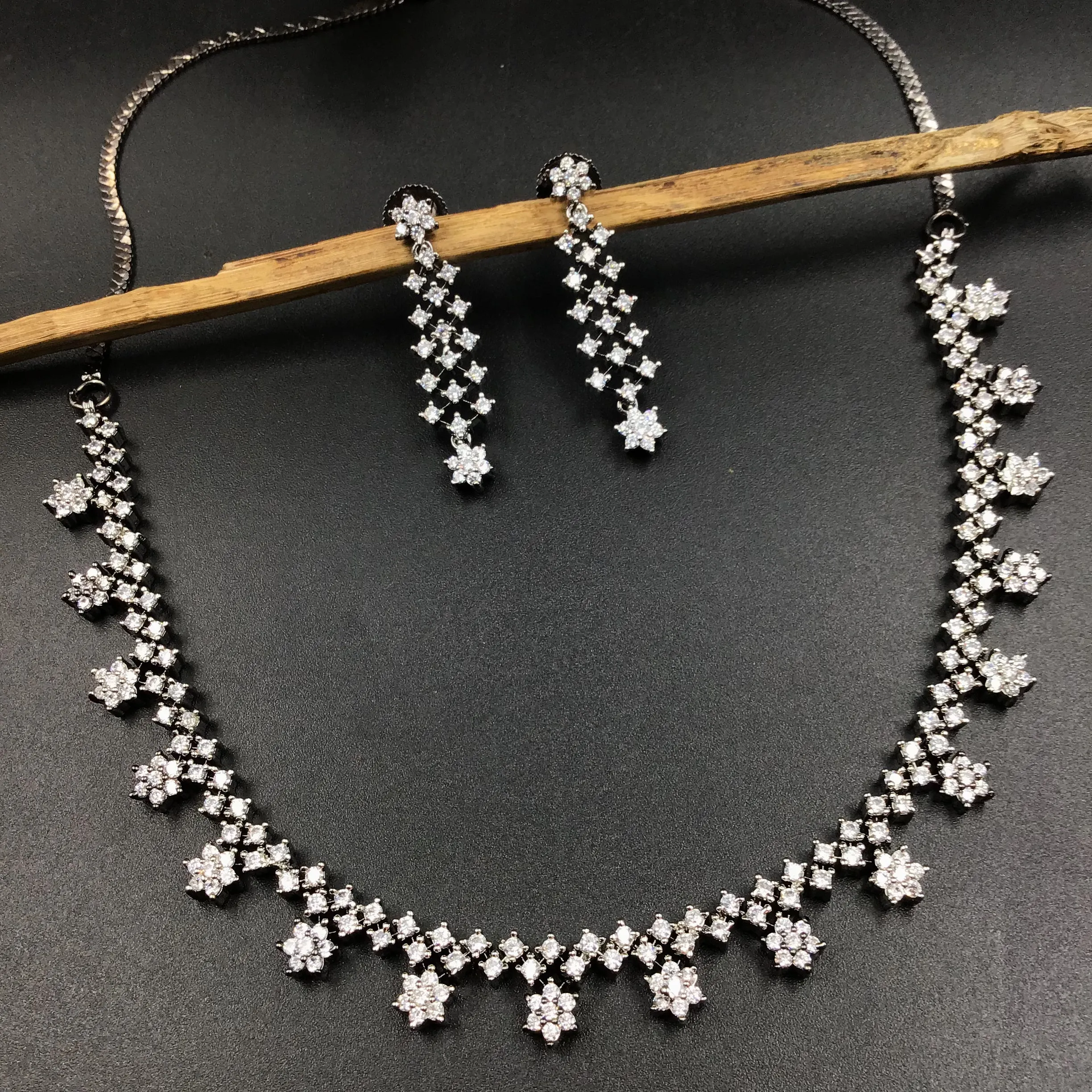 Gray Zircon/AD Necklace Set 18452-5634