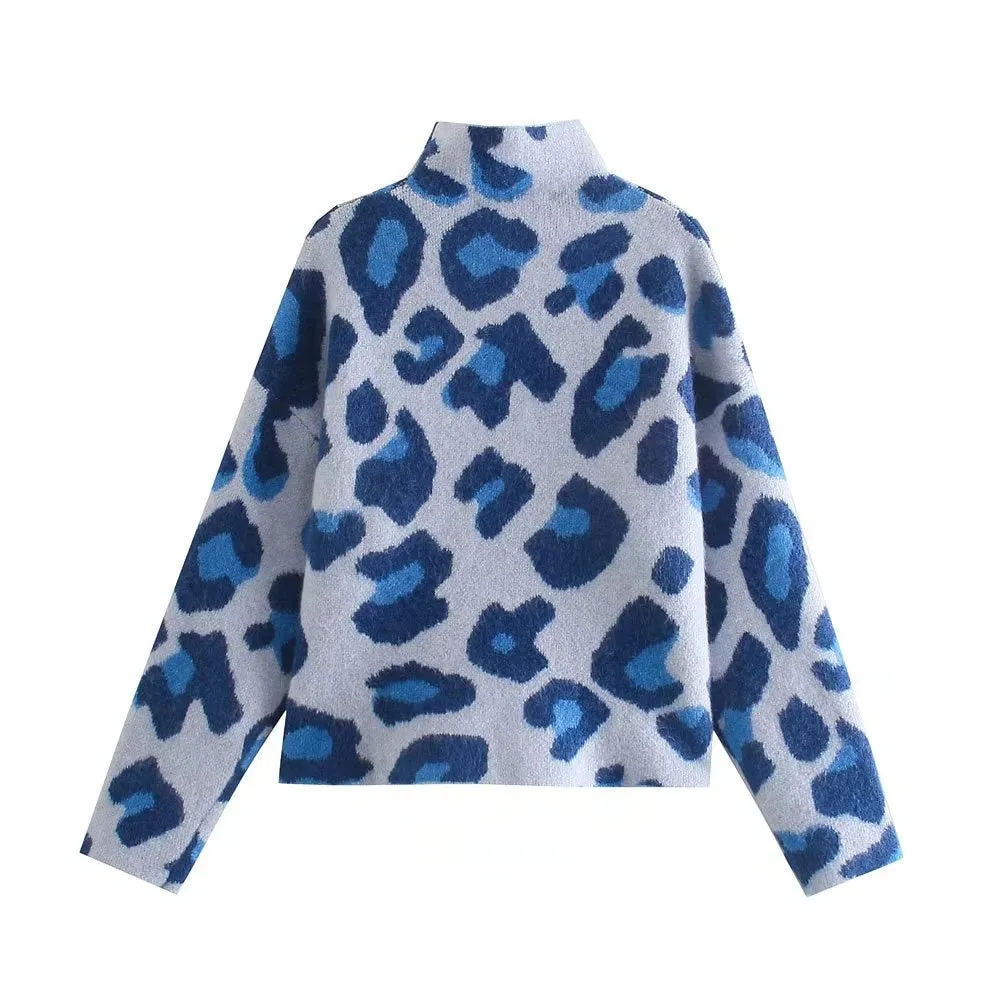 JACQUARD ANIMAL PRINT KNIT SWEATER