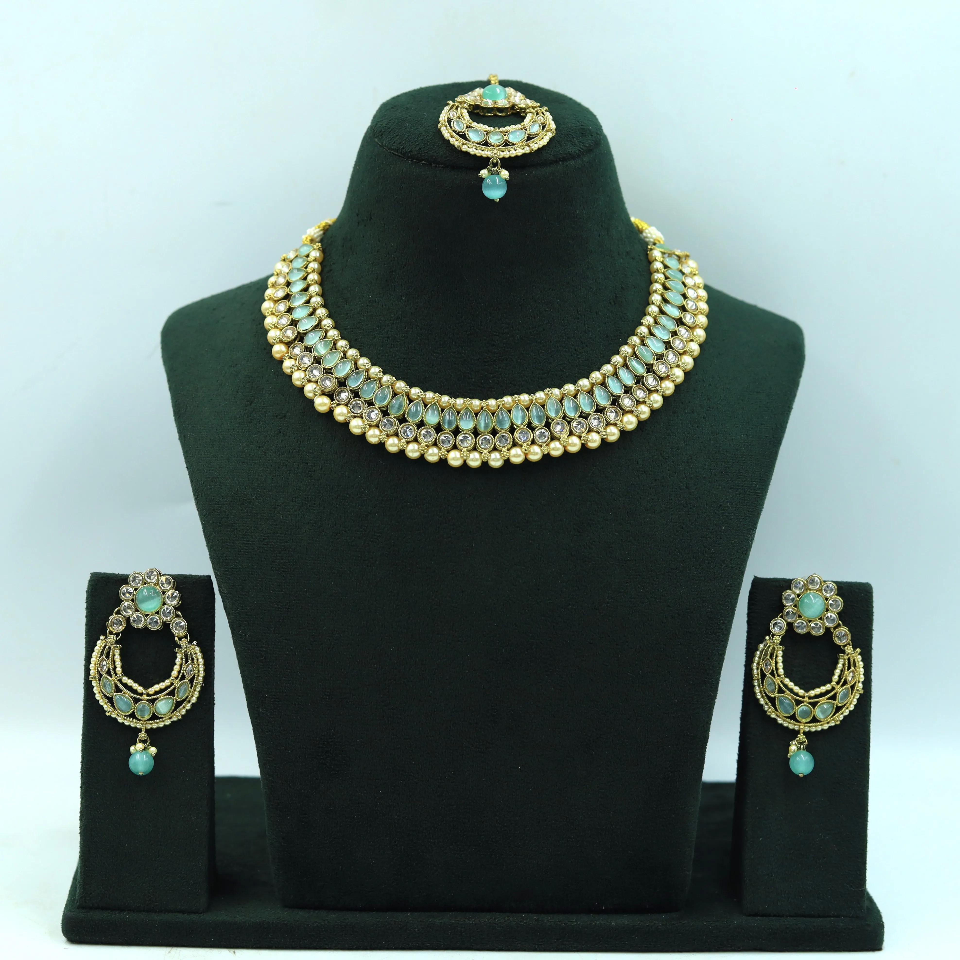Round Neck Antique Necklace Set 4644-33